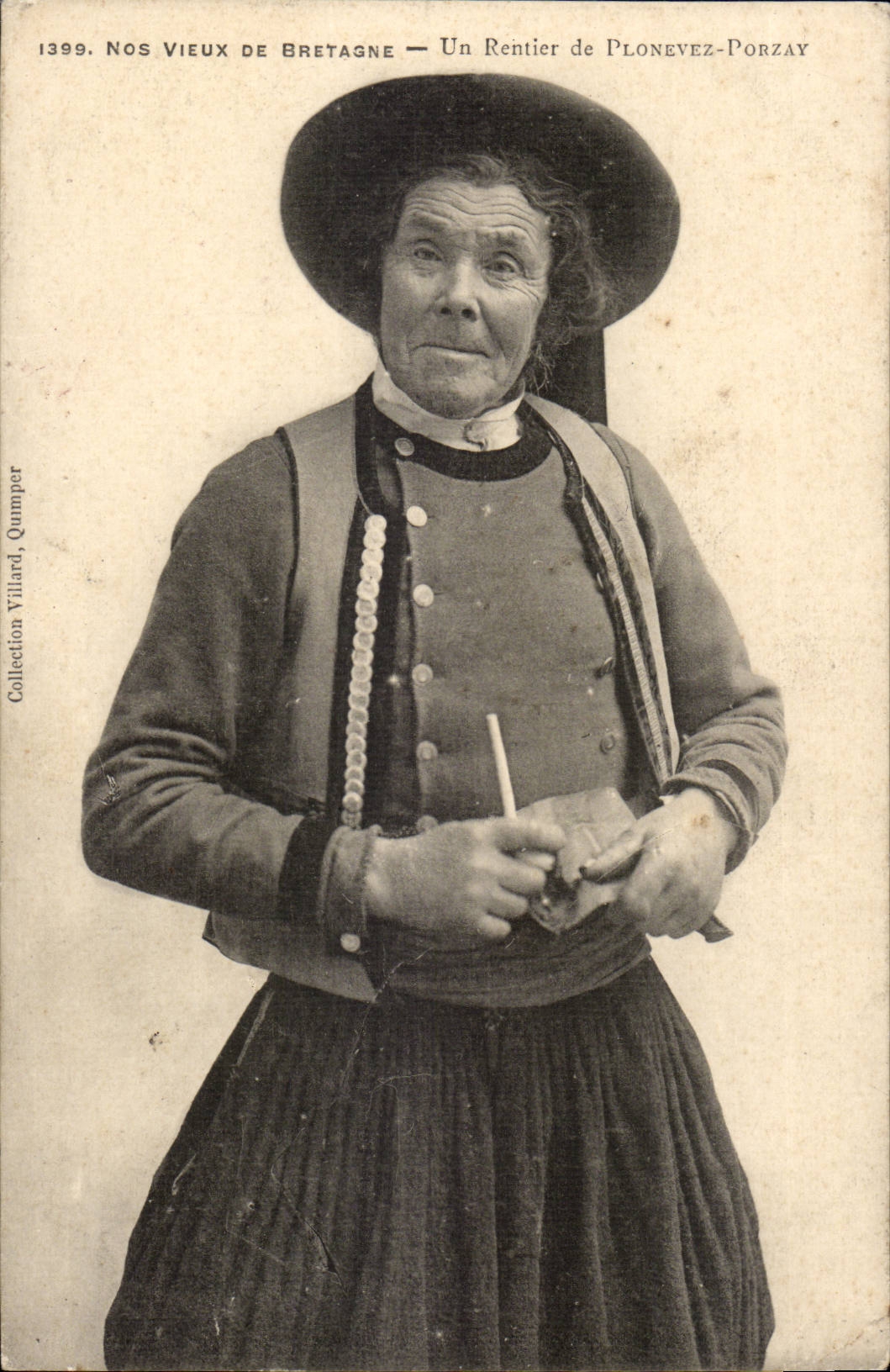 CPA a shareholder of Plonevez Porzay Brittany (folklore costume)