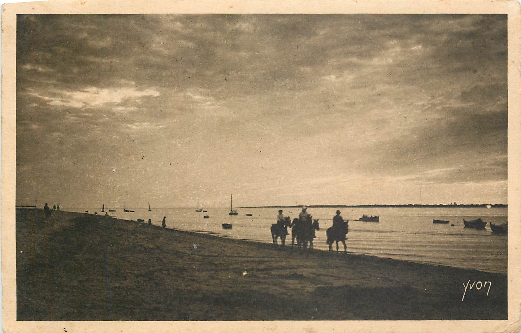 CPA Les Charmes de la Cote d'Argent Mer et Foret 
