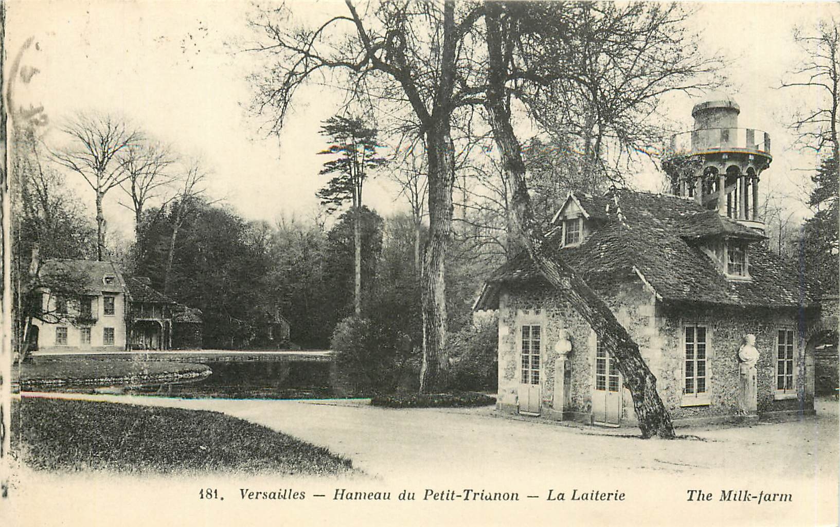 CPA Versailles Hameau du Petit Trianon La Laiterie 