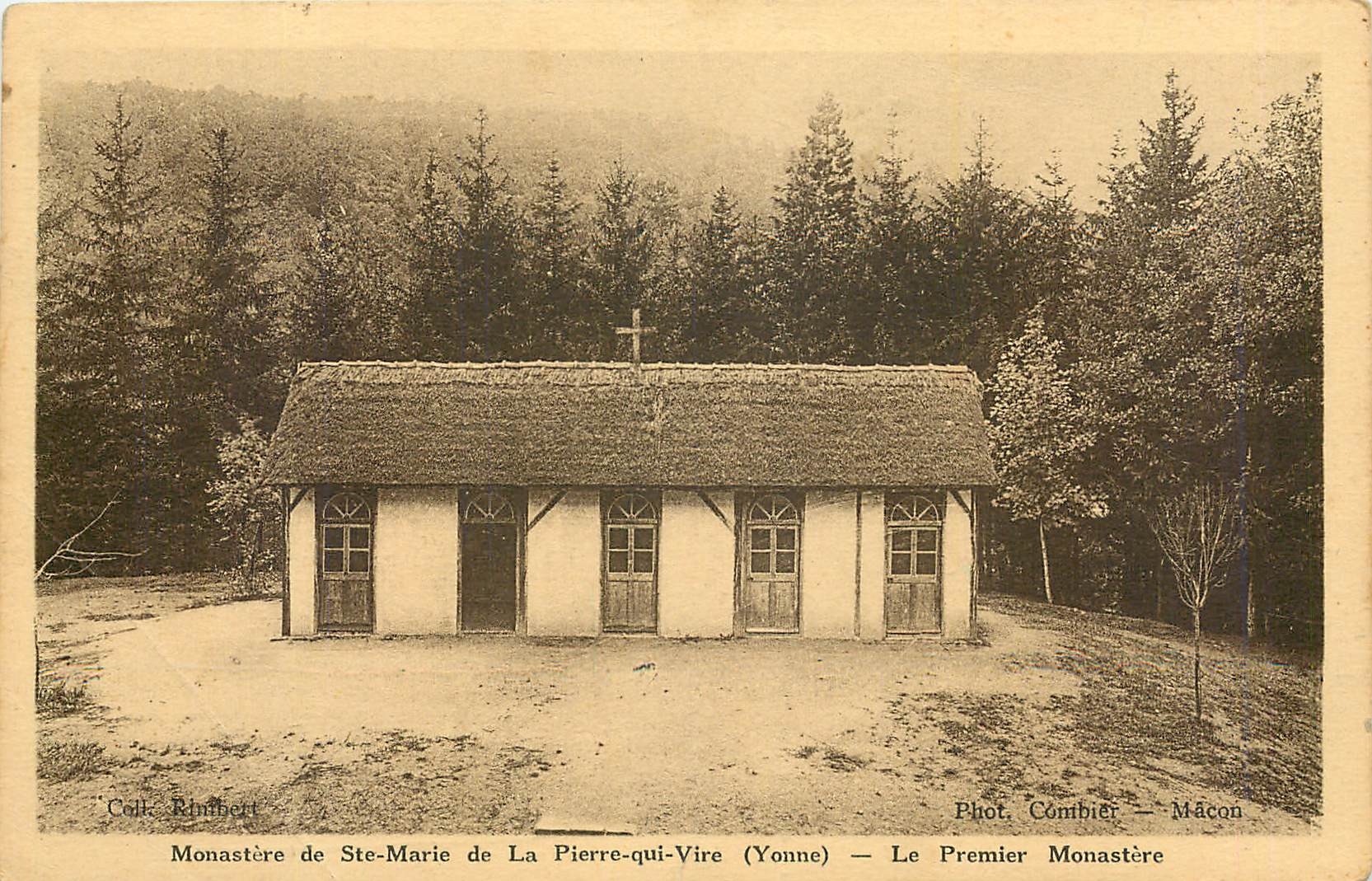 CPA Monastere de Ste Marie de La Pierre qui Vire Yonne Le Premier Monastere 