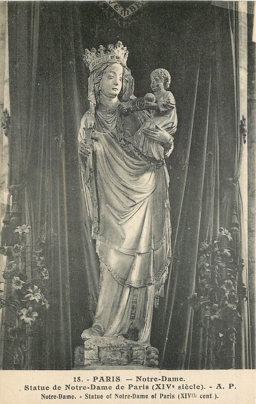 CPA Paris Notre Dame Statue de Notre Dame de Paris