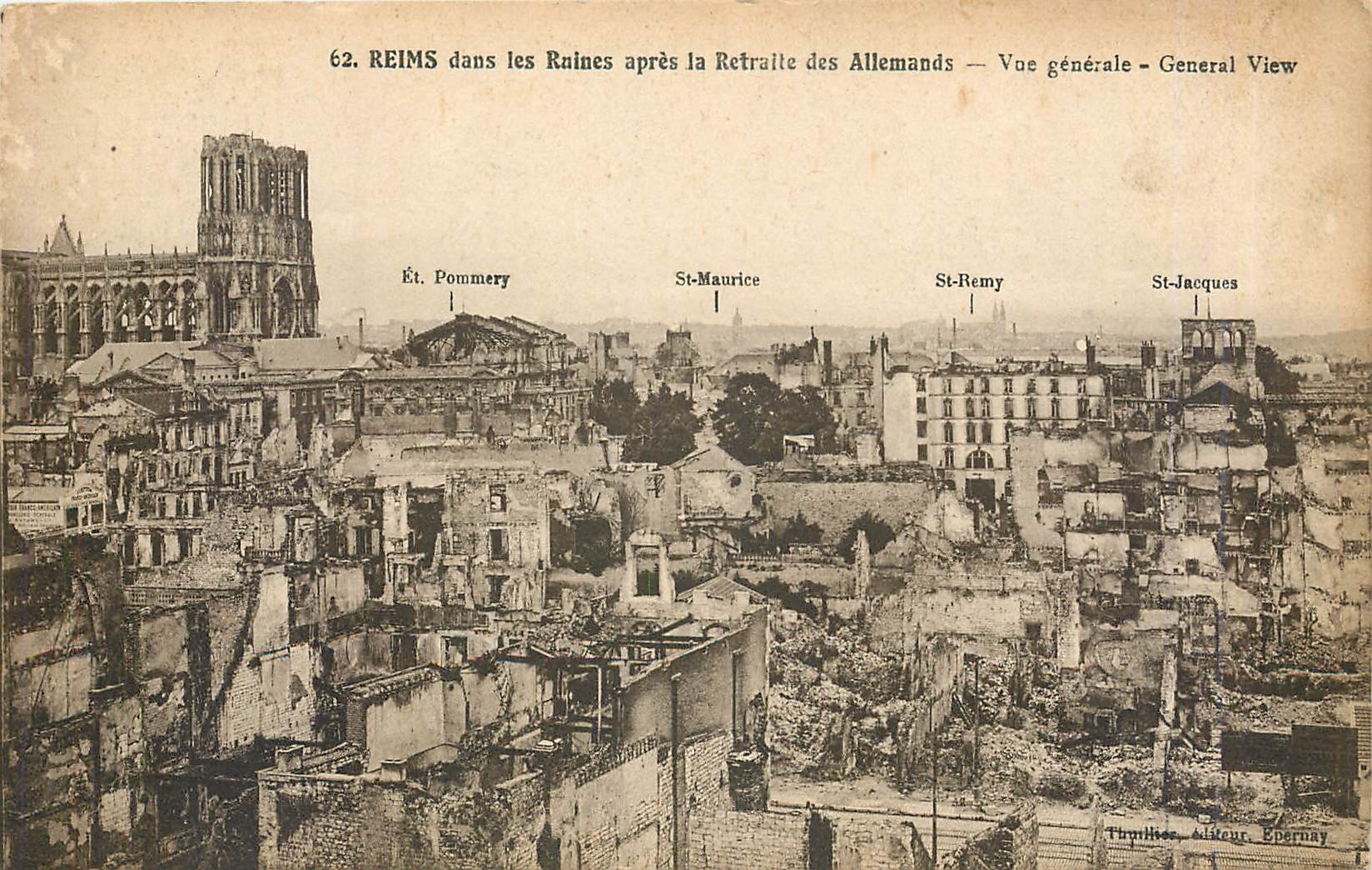 CPA Reims dans les Ruines apres la Retraite des Allemands Vue generale 