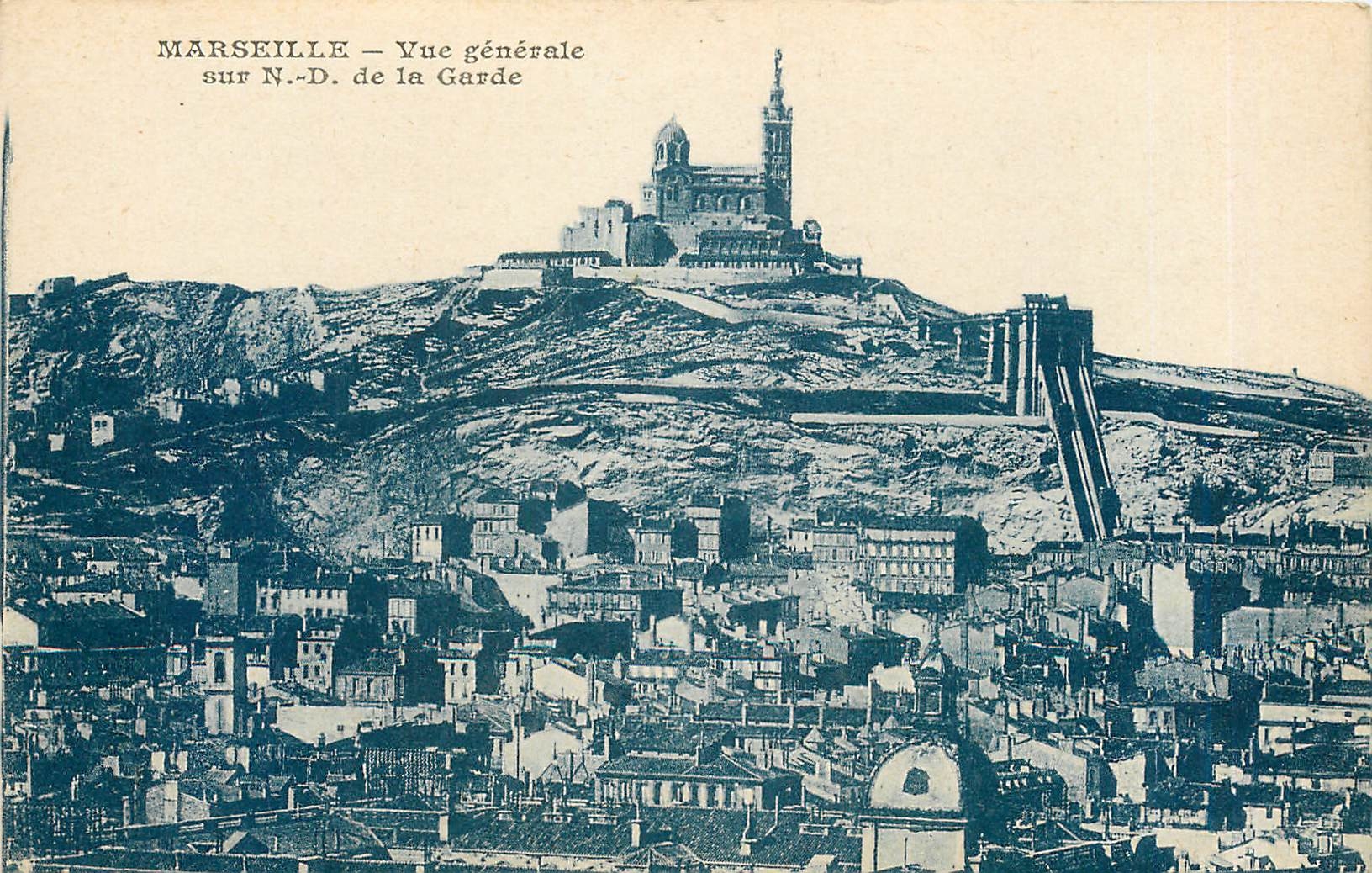 CPA Marseille Vue generale sur ND de la Garde