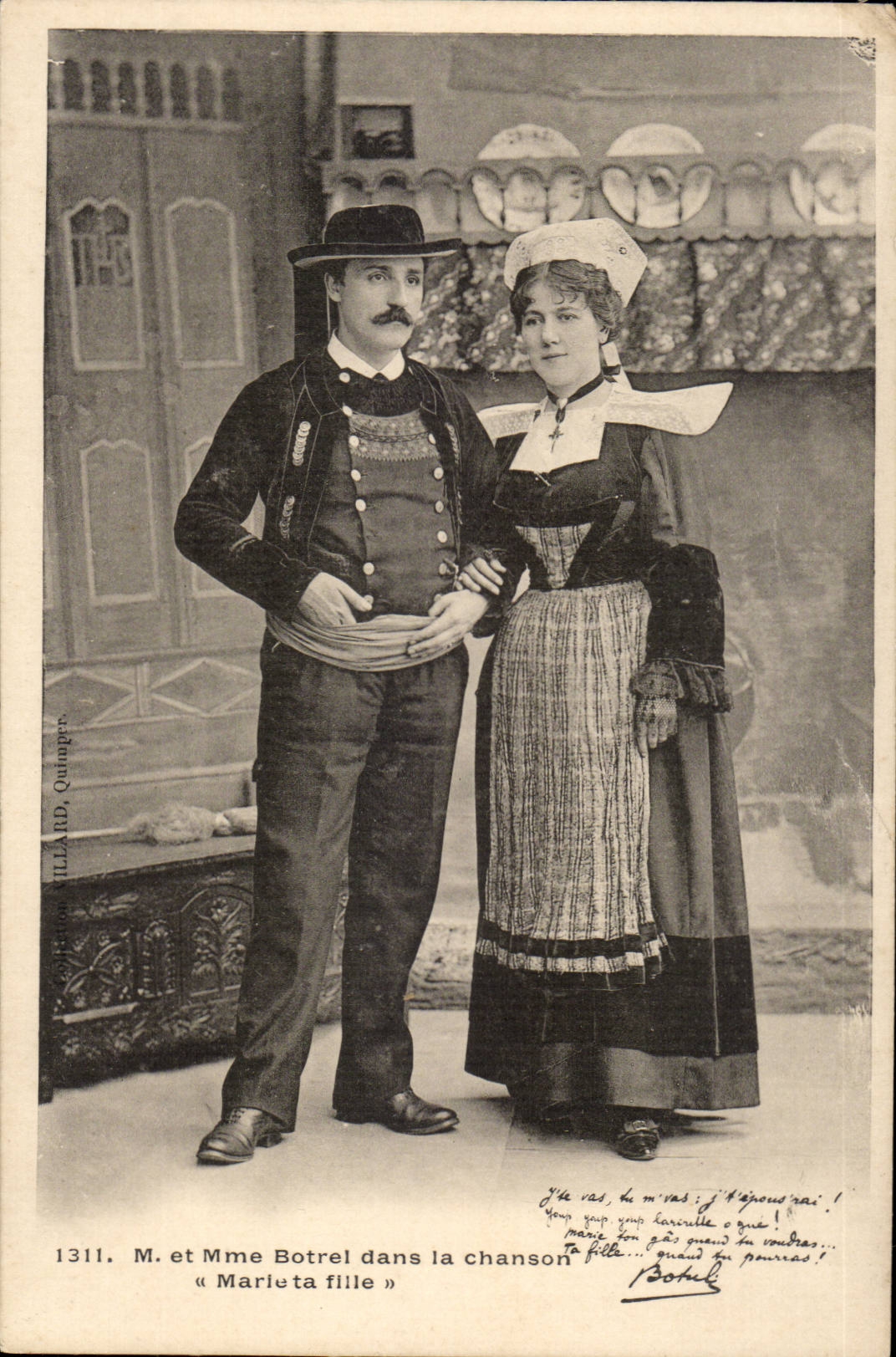 Mr et madameBotrel dans la chanson Marie ta fille CPA Bretagne Bretons TOP