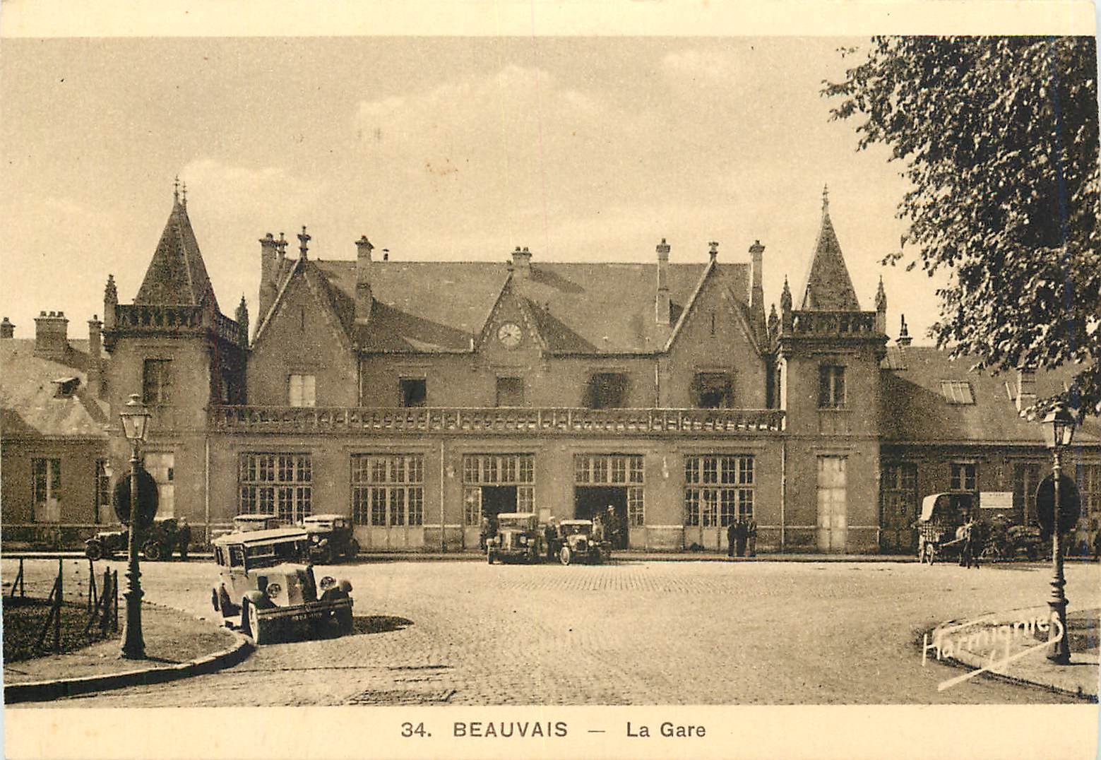 CPA BEAUVAIS-La Gare