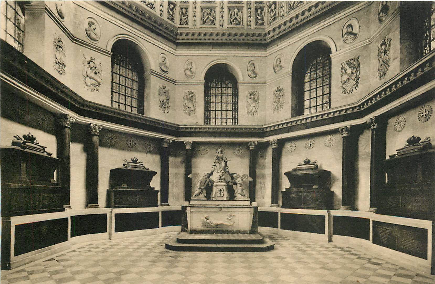 CPA Eglise des Cordeliers: Chapelle funeaire des ducs de Lorraine