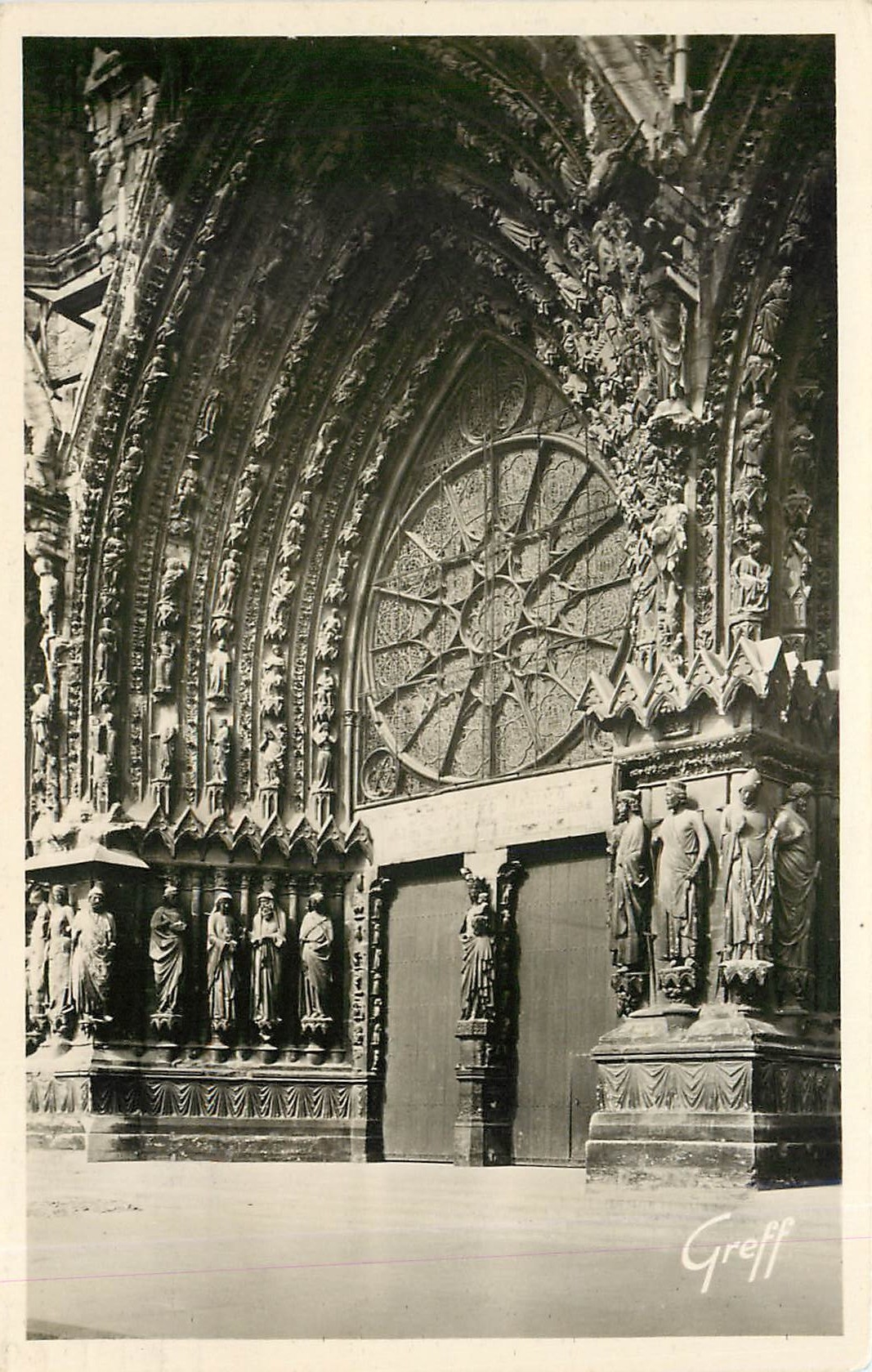 CPA REIMS(Marne)-la cathedrale-portail central