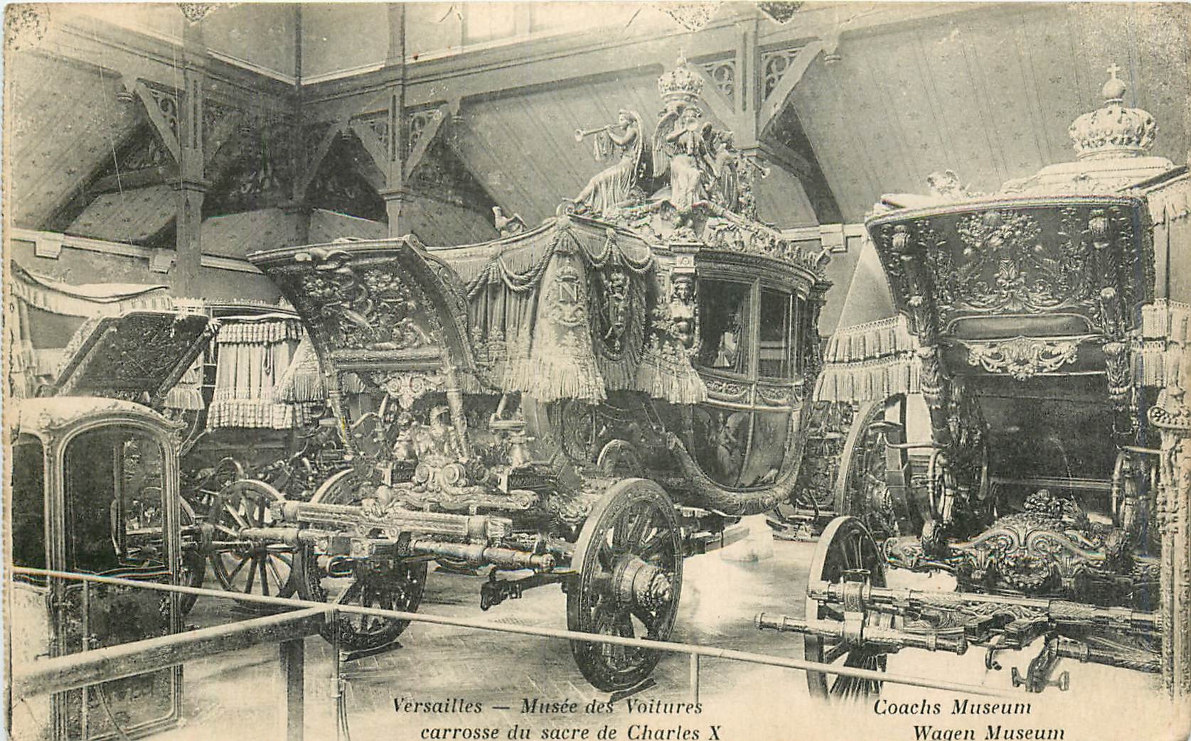 CPA Versailles musee des voitures carrosse du scre de Charles
