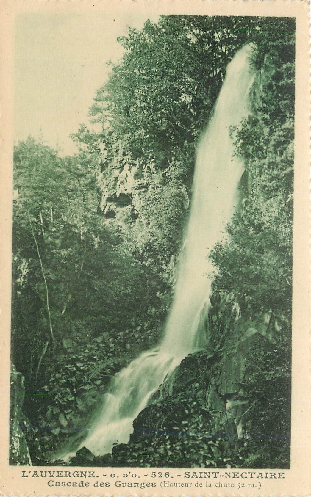 CPA L'Auvergne 526 Saint nectaire cascade de granges