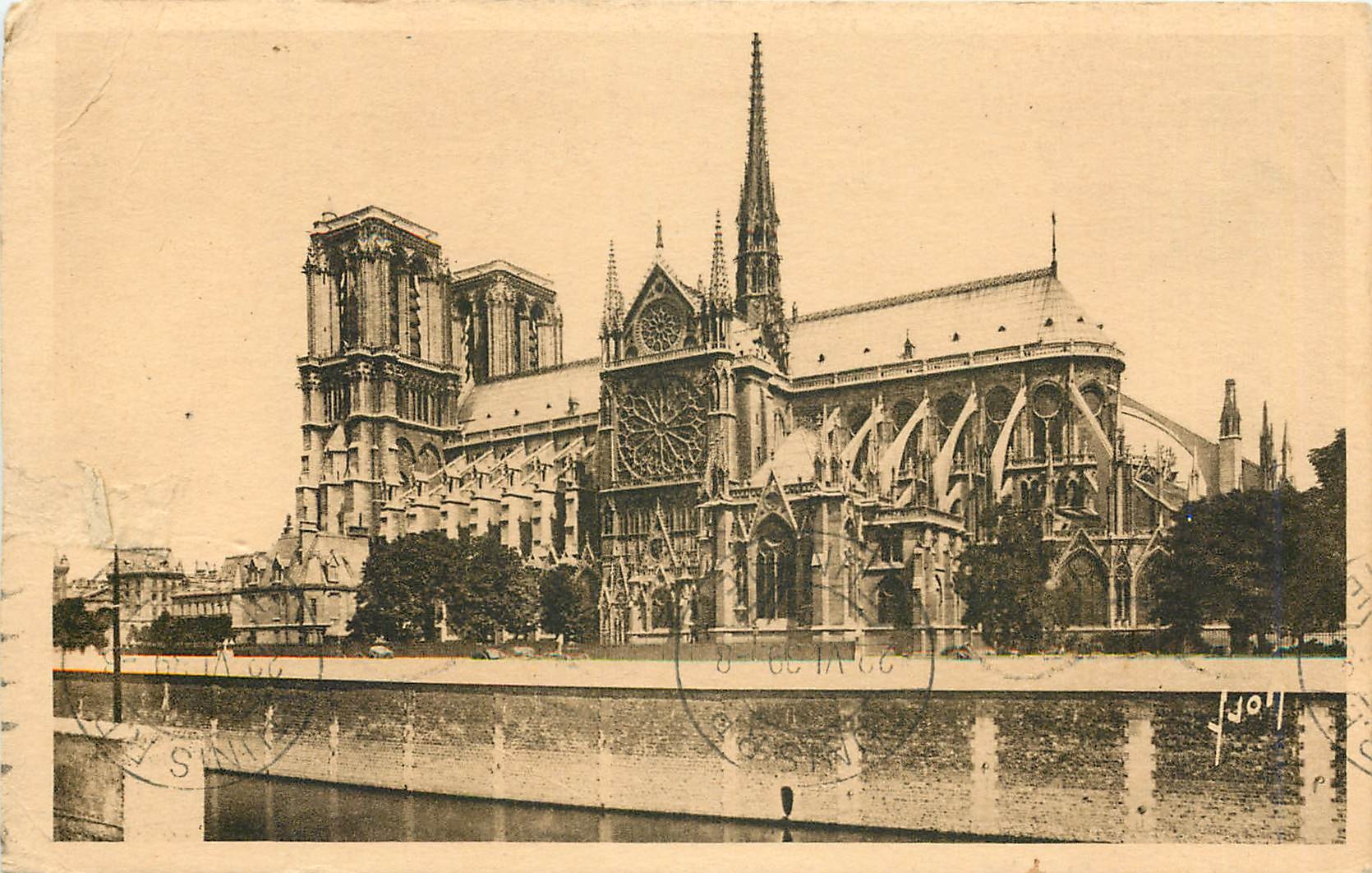 CPA Paris Notre Dame Vue d'Ensemble 