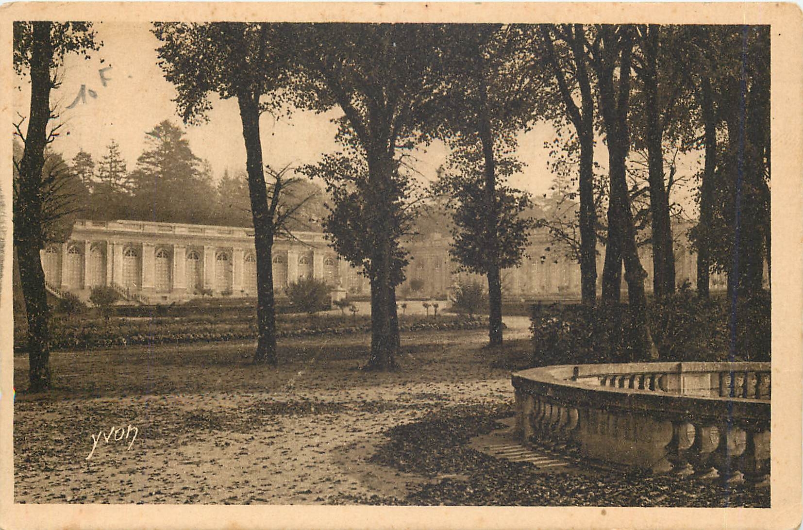 CPA Versailles Le Parc du Grand Trianon 