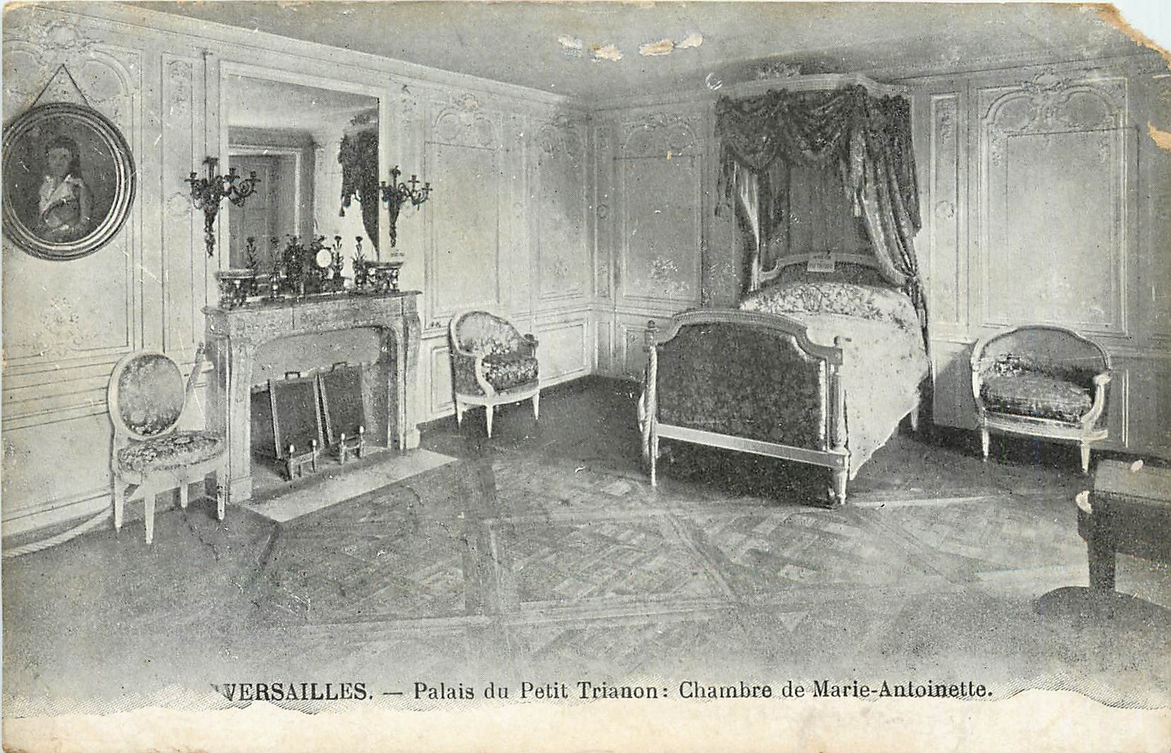 CPA Versailles Palais du Petit Trianon Chambre de Marie Antoinette 