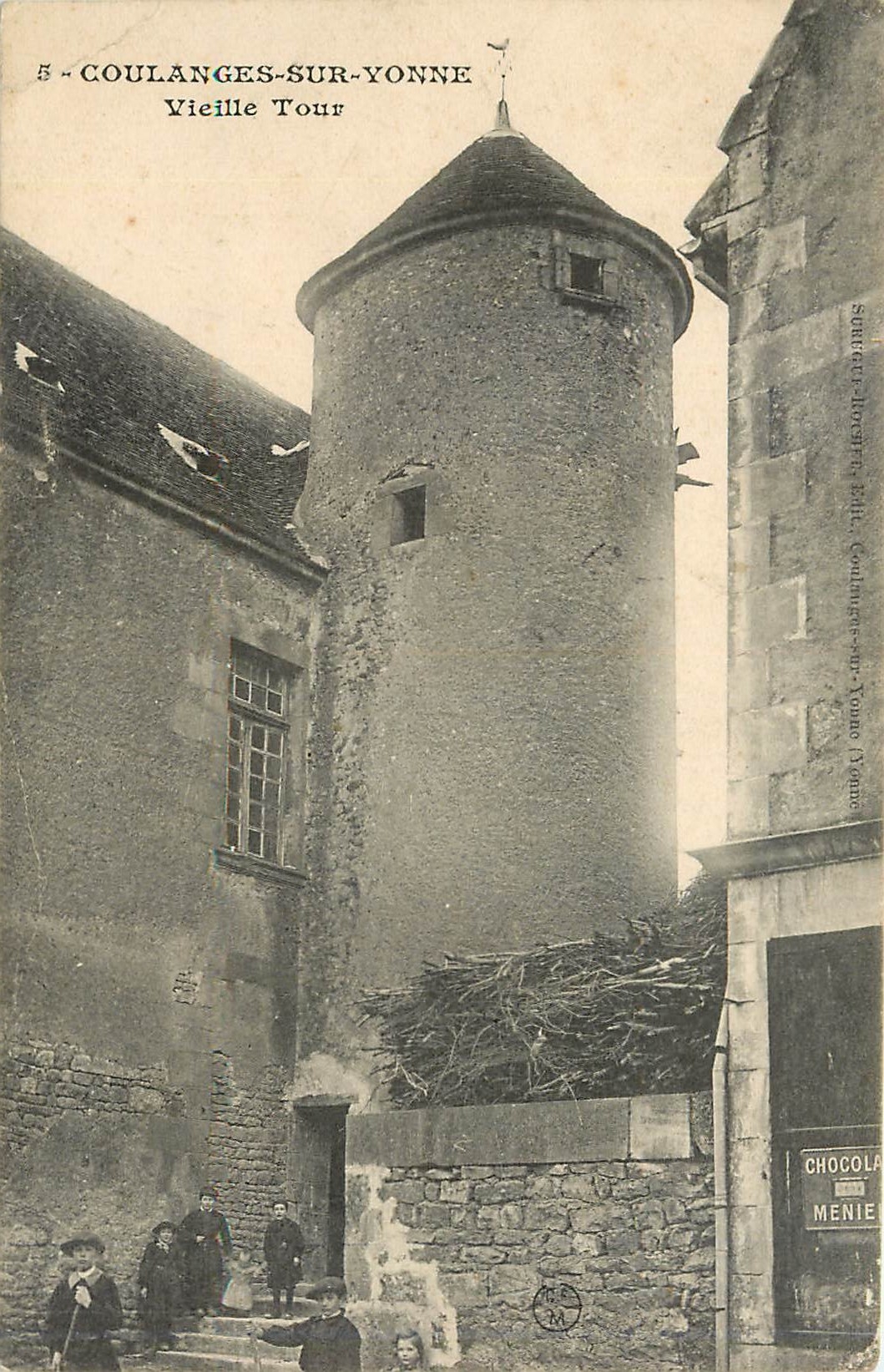 CPA Coulanges sur Yonne Vieille Tour Enfants