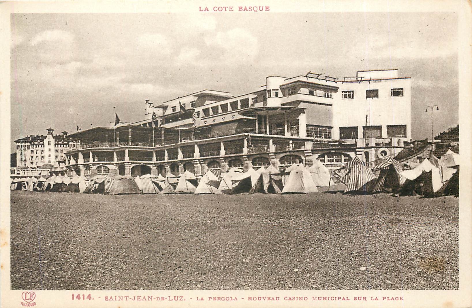 CPA Saint Jean de Luz La Pergola Nouveau Casino Municipal sur la Plage 