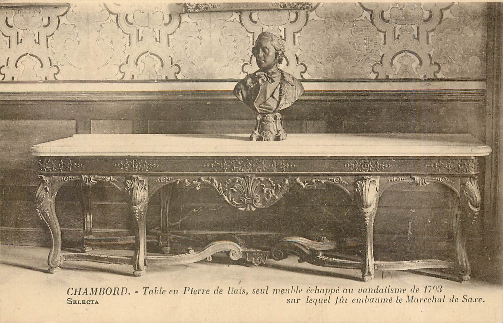 CPA Chambord Table en Pierre de liais 