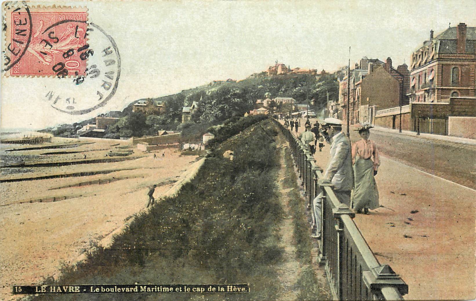 CPA Le Havre Le Boulevard Maritimes et le Cap de la Heve 