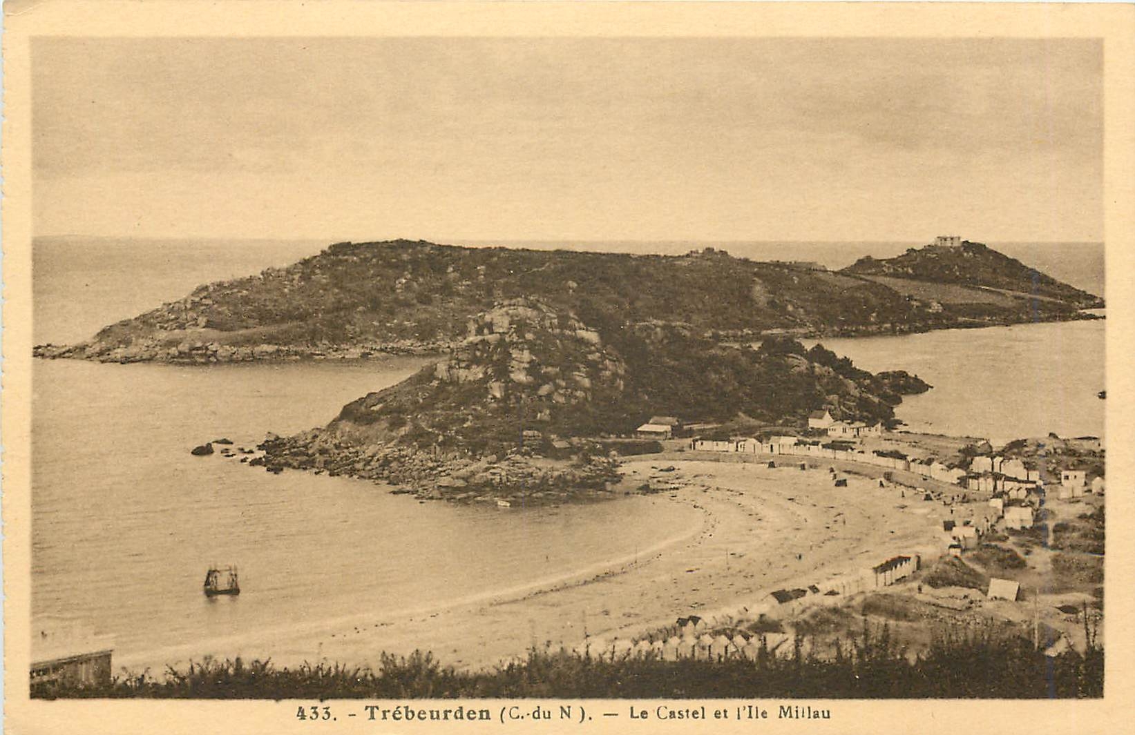 CPA Trebeurden C du N Le caste et l'Ile Millau