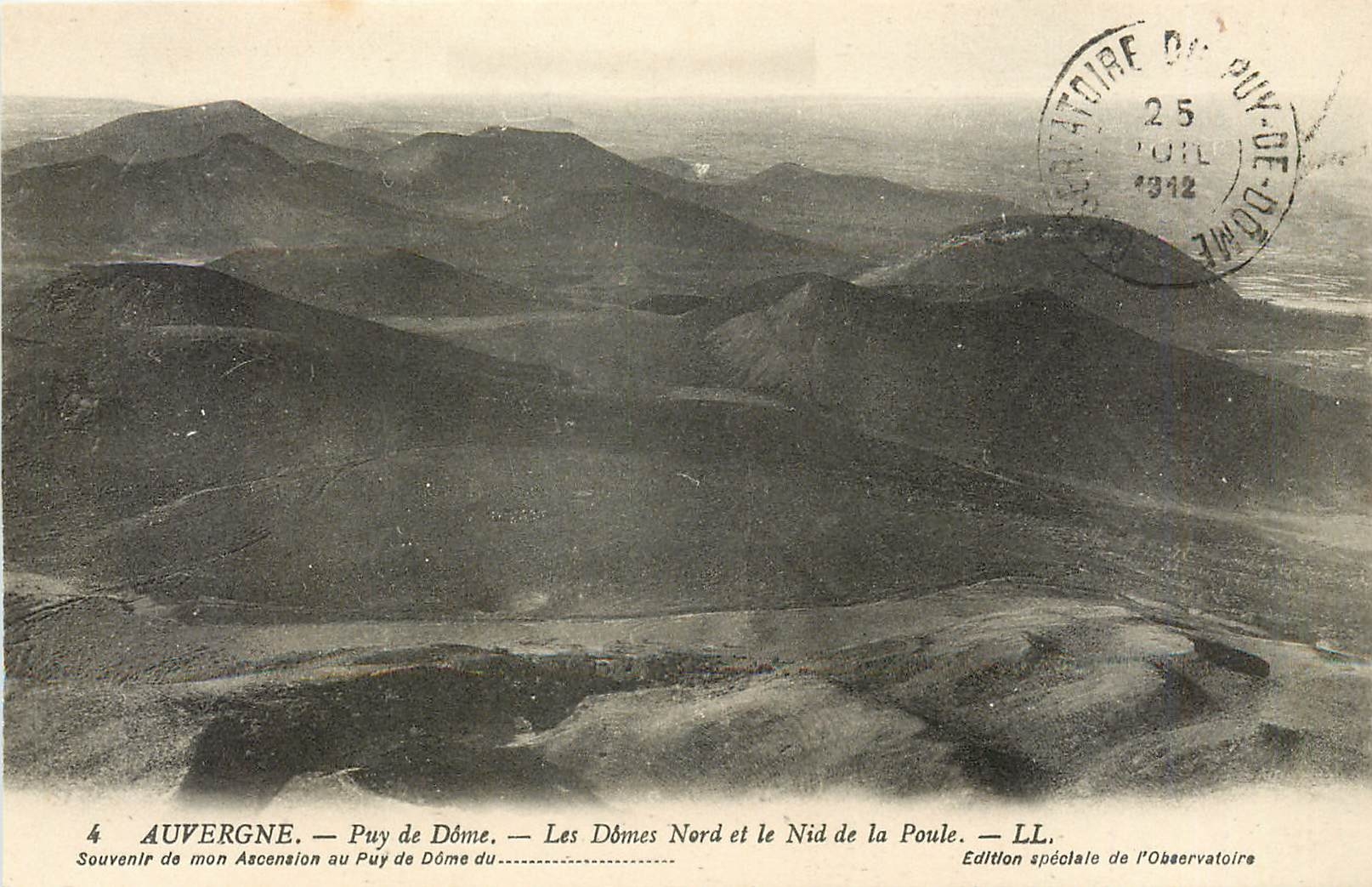 CPA Auvergne Puy de Dome Les Domes Nord et le Nid de la Poule