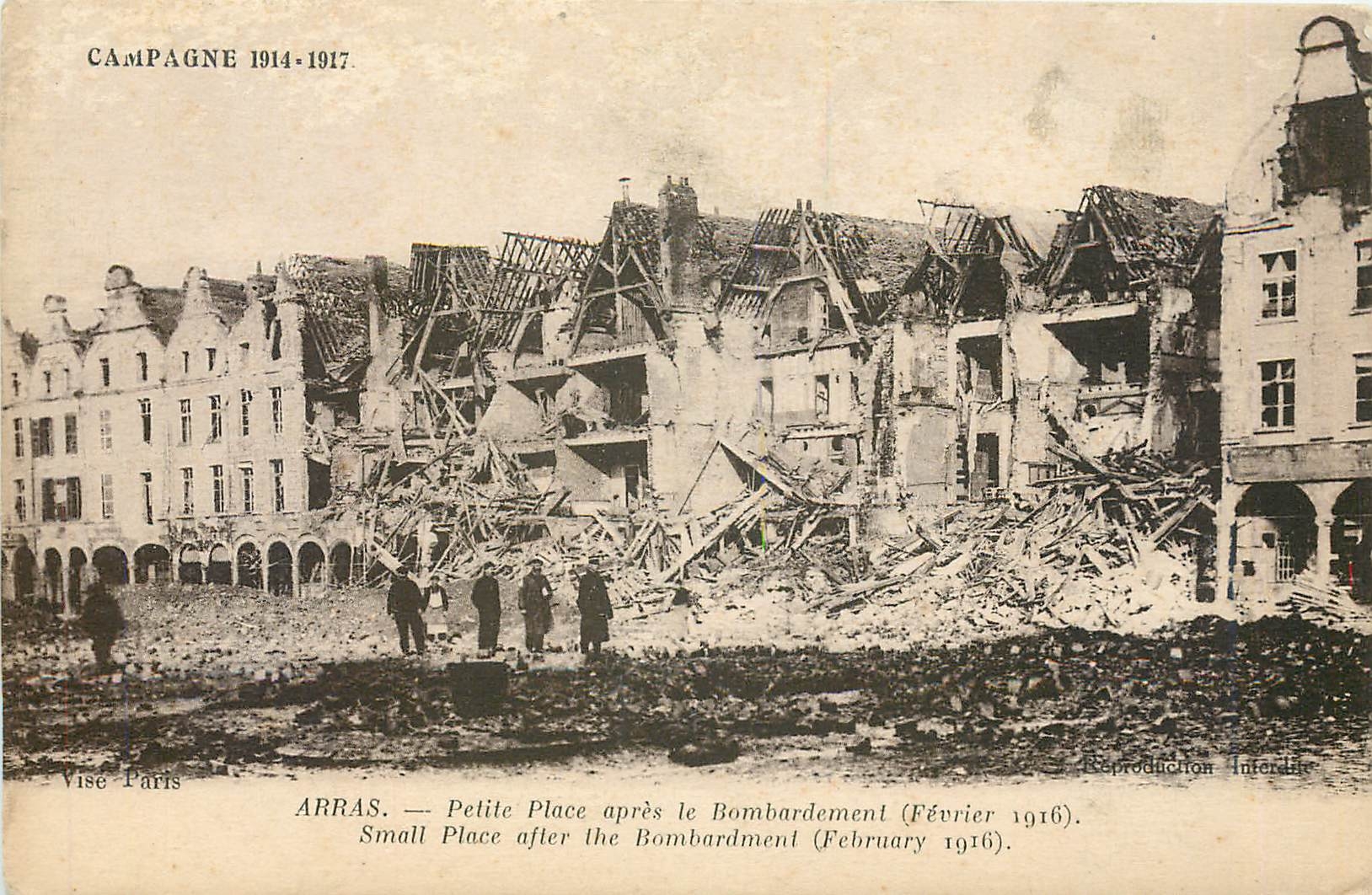CPA Arras Petite Place pres le Bombardement Fevrier 1916