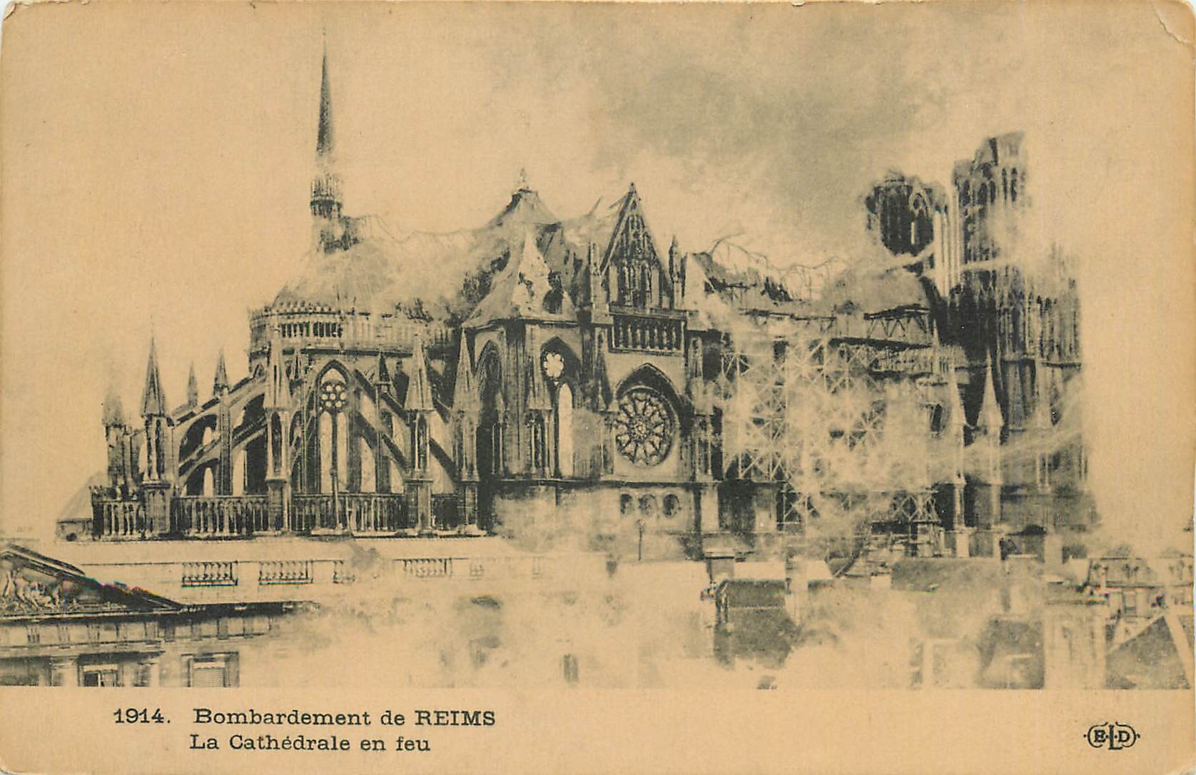 CPA Bombardement de Reims la cathedrale en feu