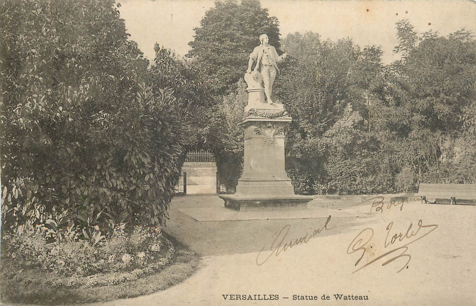 CPA Versailles Statue de Watteau