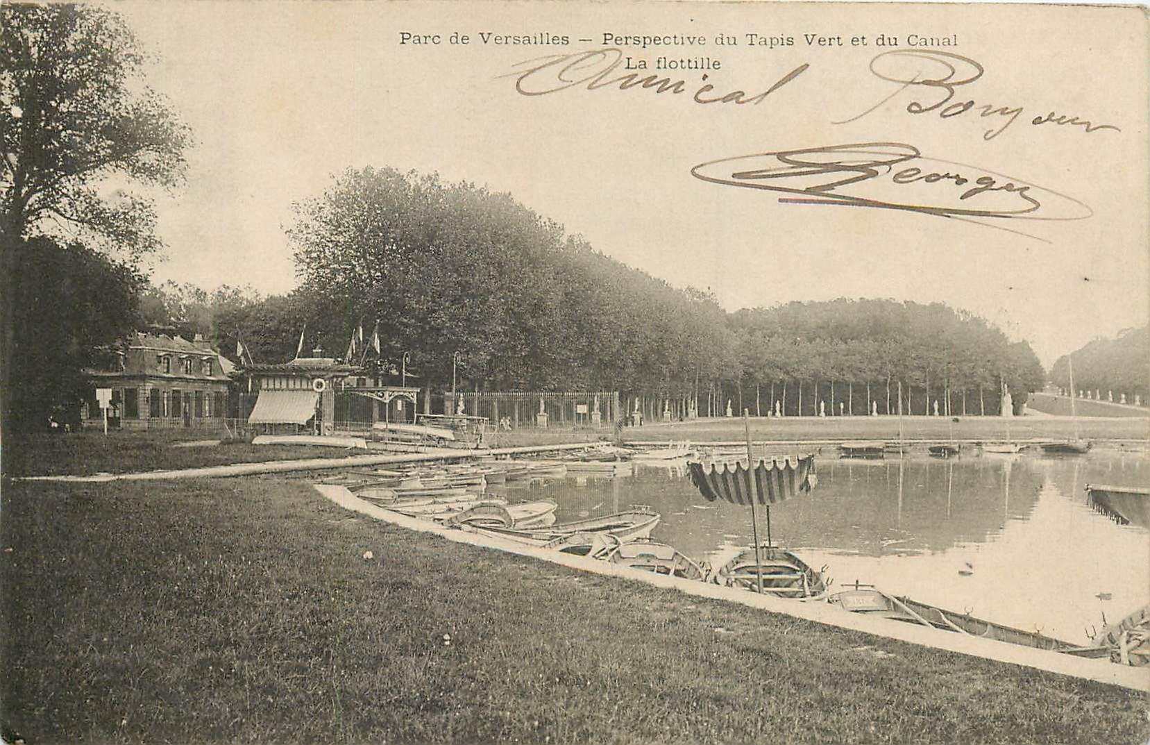 CPA Parc de Versailles Perspective du Tapia vert et du Canal La Flottille Bateaux