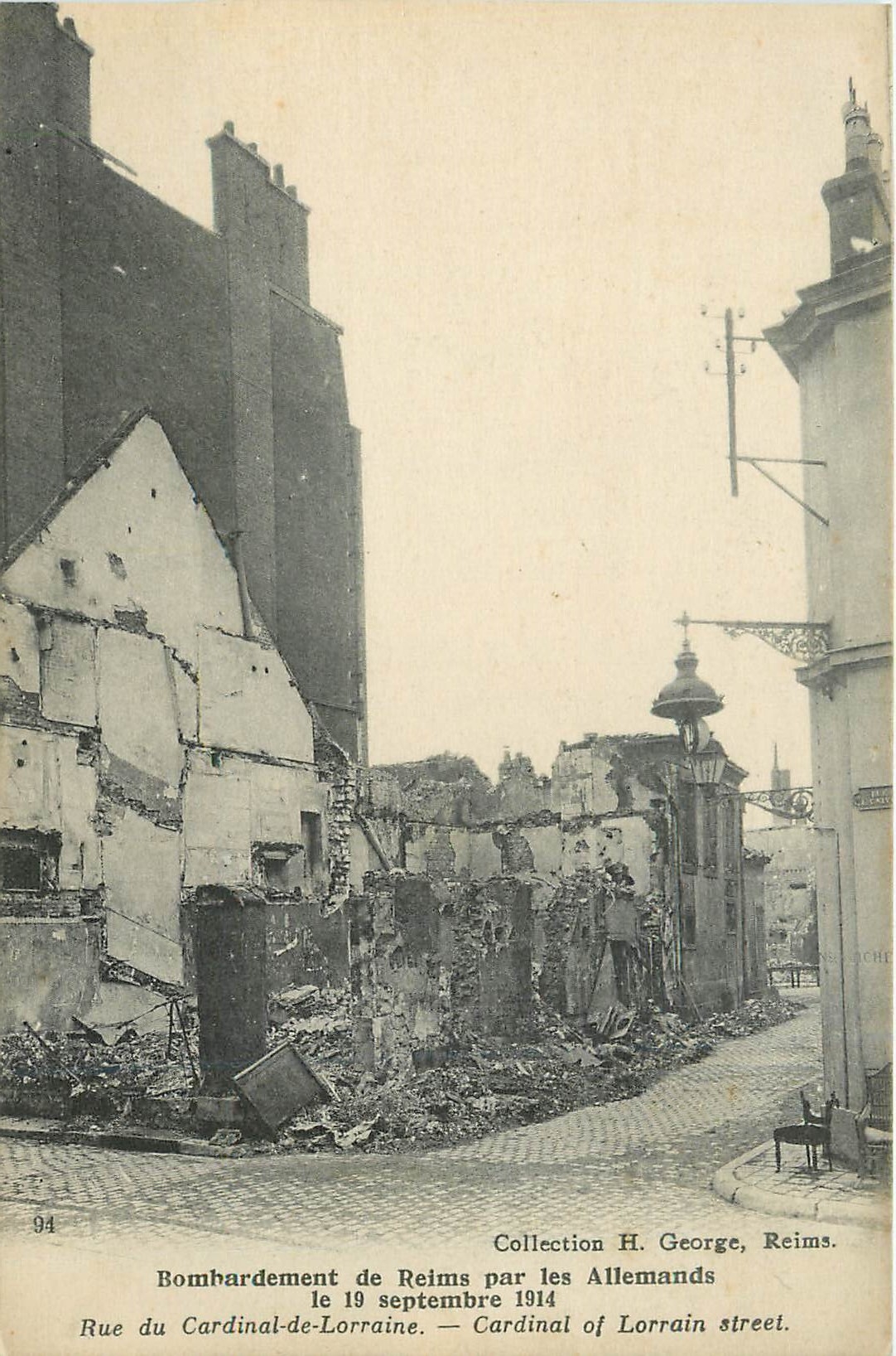 CPA Bombardement de Reims par les Allemand rue du Cardinal de Lorraine