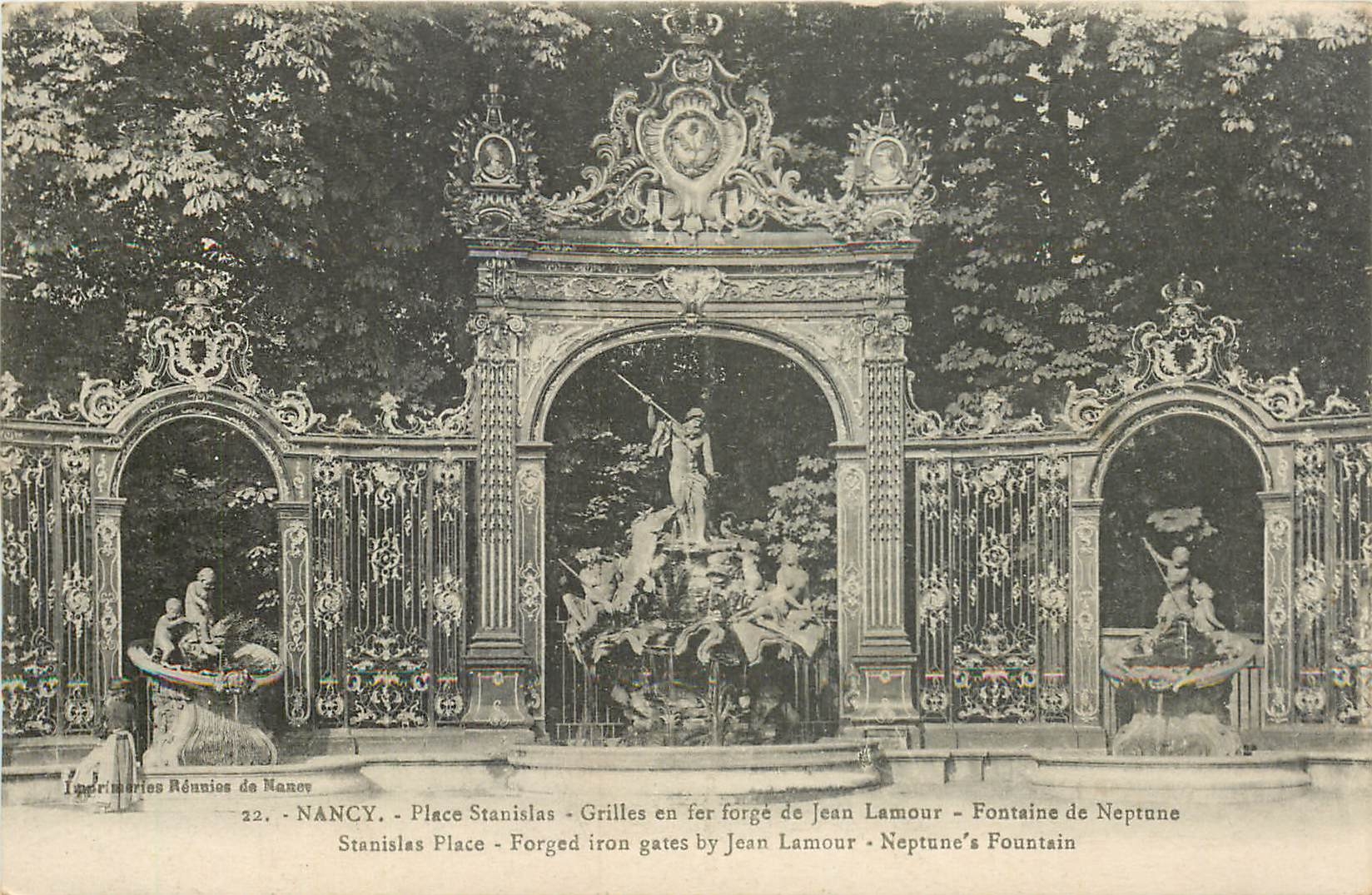 CPA Nancy Plce Stanslas Grilles en fer forge de jean Lamour Fontaine de Neptune
