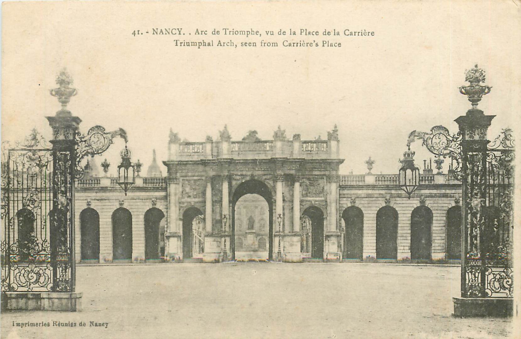 CPA Nancy Arc de Triomphe vu de la Place de la carriere 
