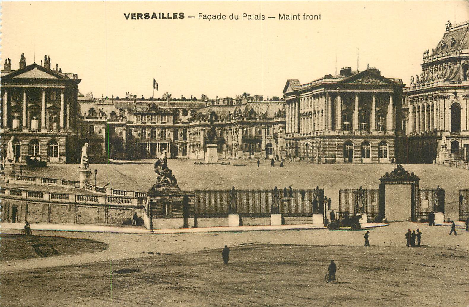 CPA Versailles Façade du palais Maint Front