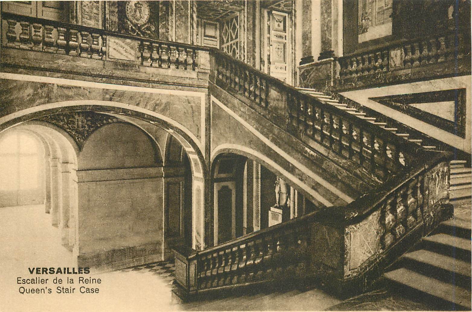 CPA Versailles Escalier de la Reine