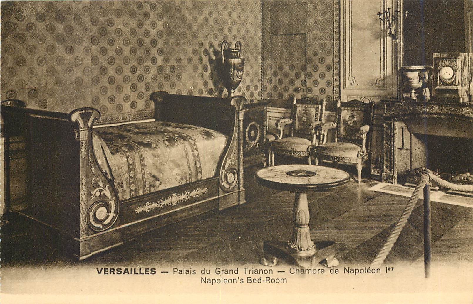 CPA Versailles Palais du Grand trianon la Chambre de Napoleon