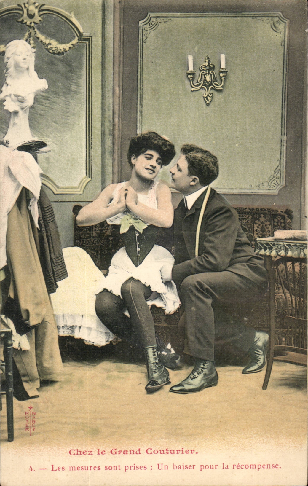 Fantaisie CPA LChez le grand couturier Les mesures sont prises : un baiser pour la recompense