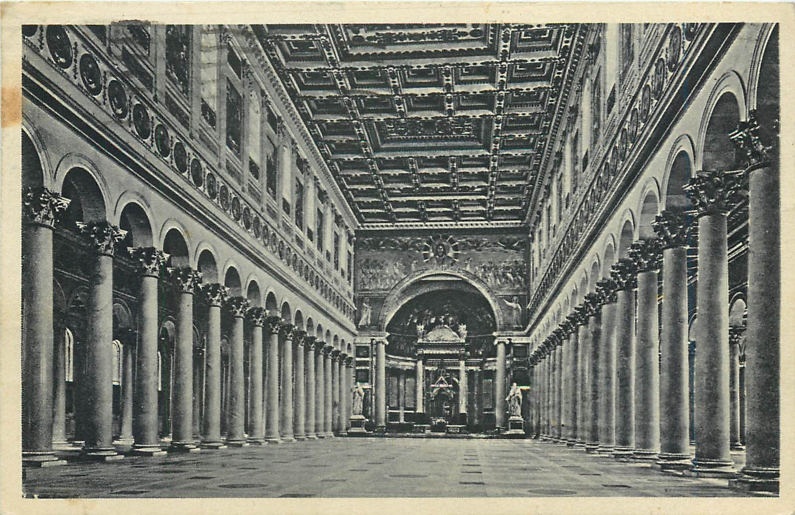 CPA Roma Basilica di S Pablo fuorl le Mura Interno