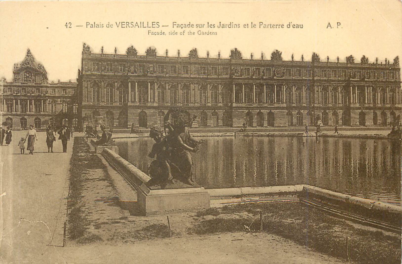 CPA Palais de Versailles Facade sur les Jardins et le Parterre d'Eau 