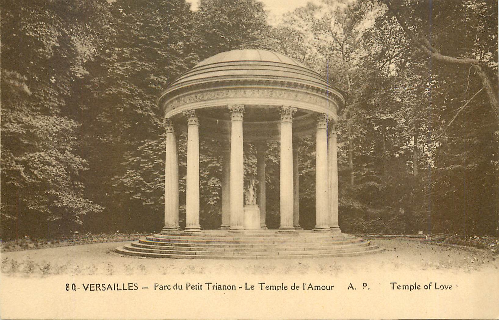 CPA Versailles Parc du Petit Trianon Le Temple de l'Amour 