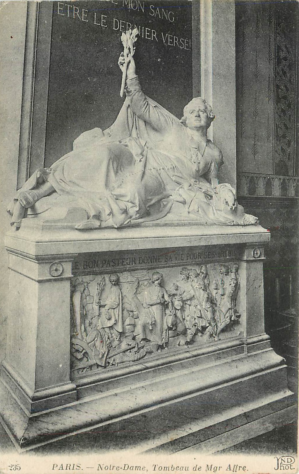 CPA Paris Notre Dame Tombeau de Mgr 