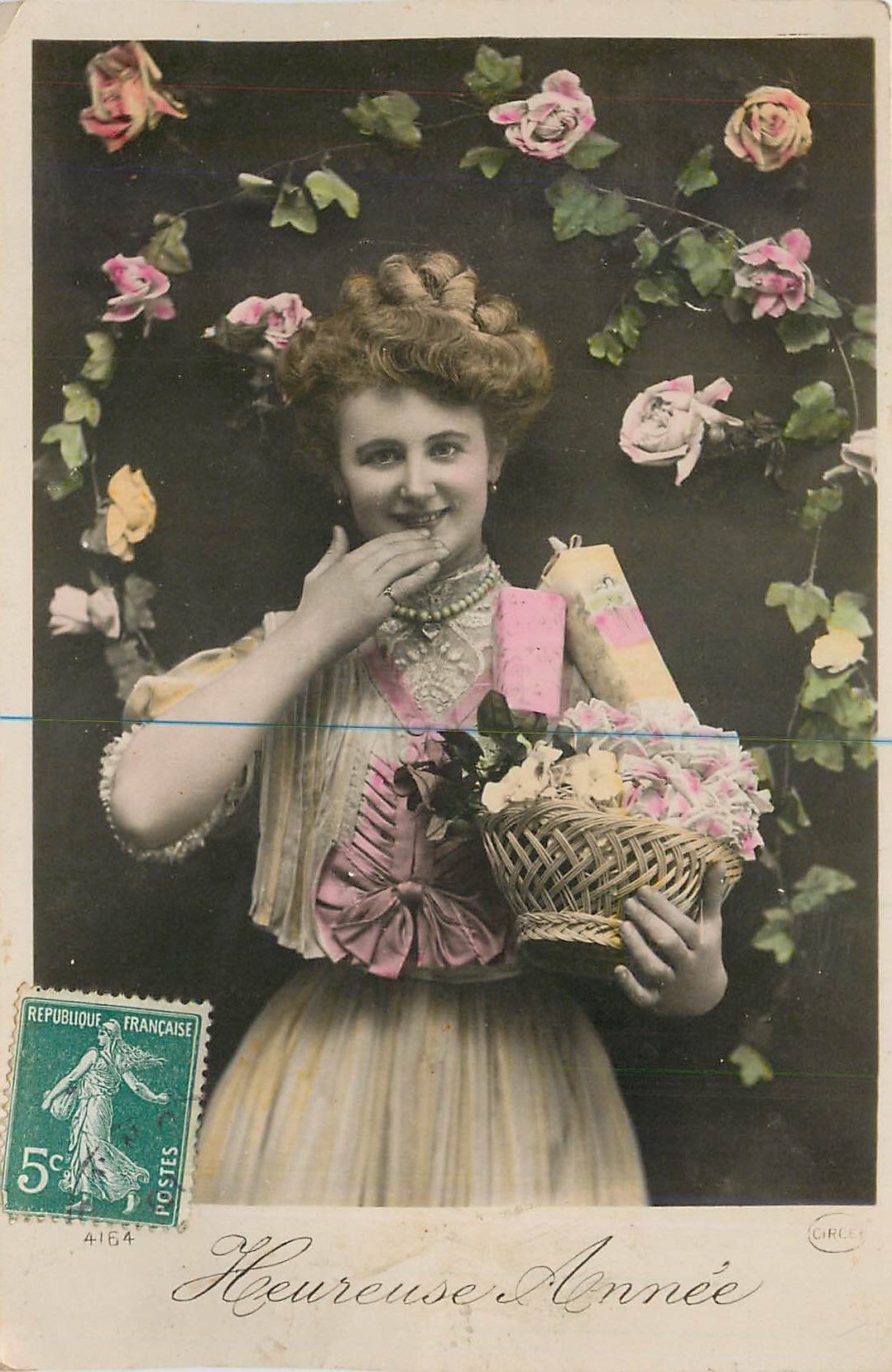 CPA Heureuse Annee Femme