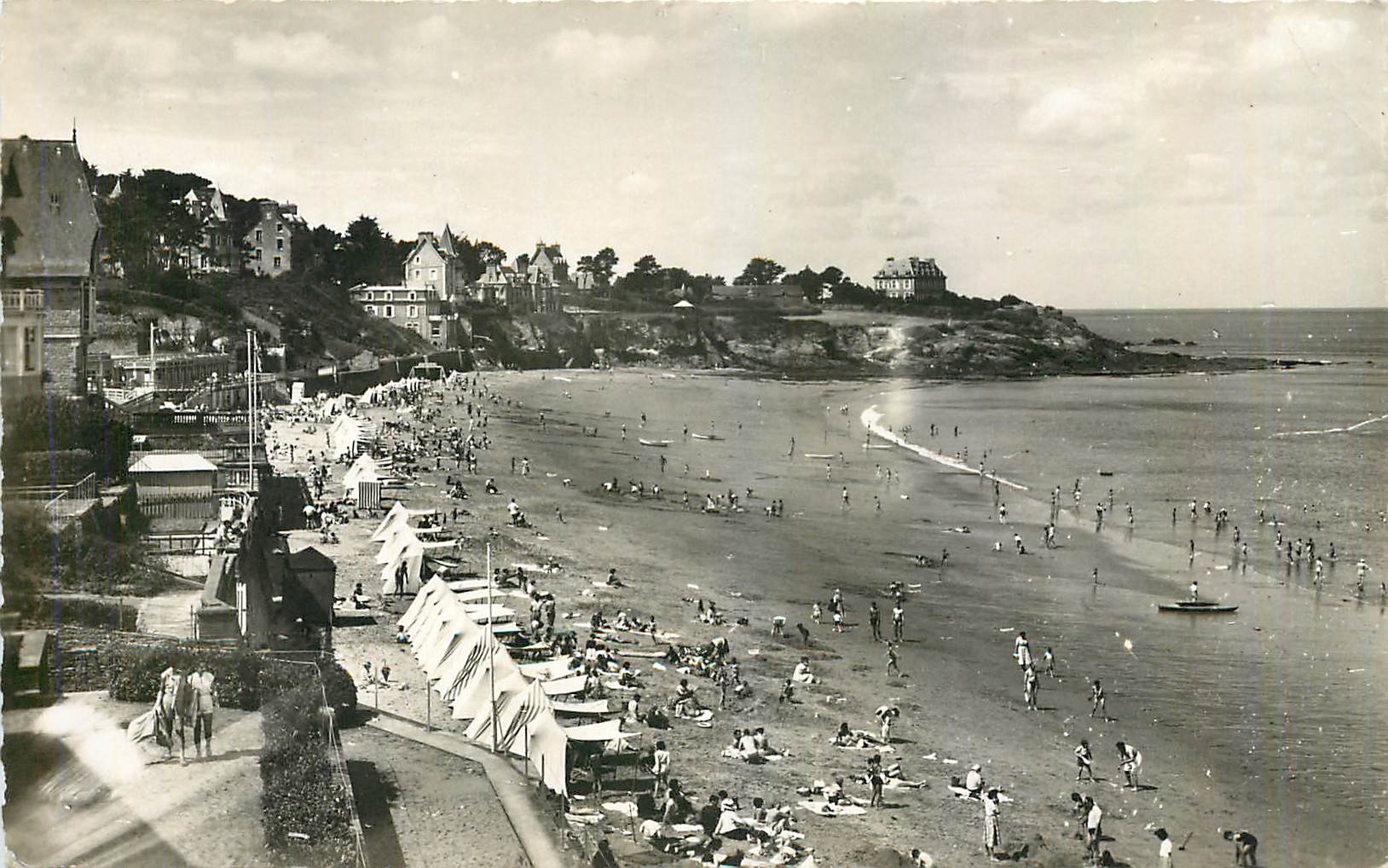 CPM Dinard L et V La Plage de St Enogat 