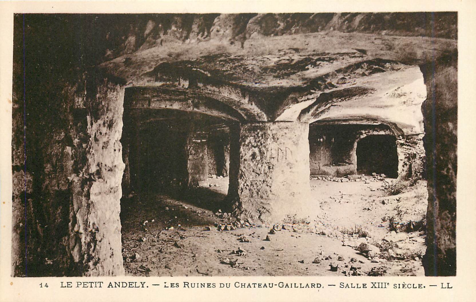 CPA Le Petit Andely Les Ruines du Chateau Gaillard 
