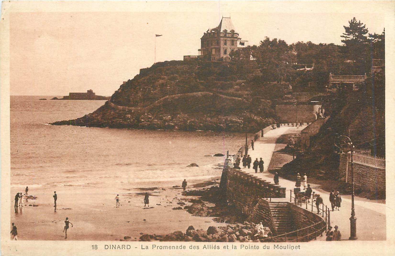 CPA Dinard La Promenade des Allies et la Pointe du Moulinet 