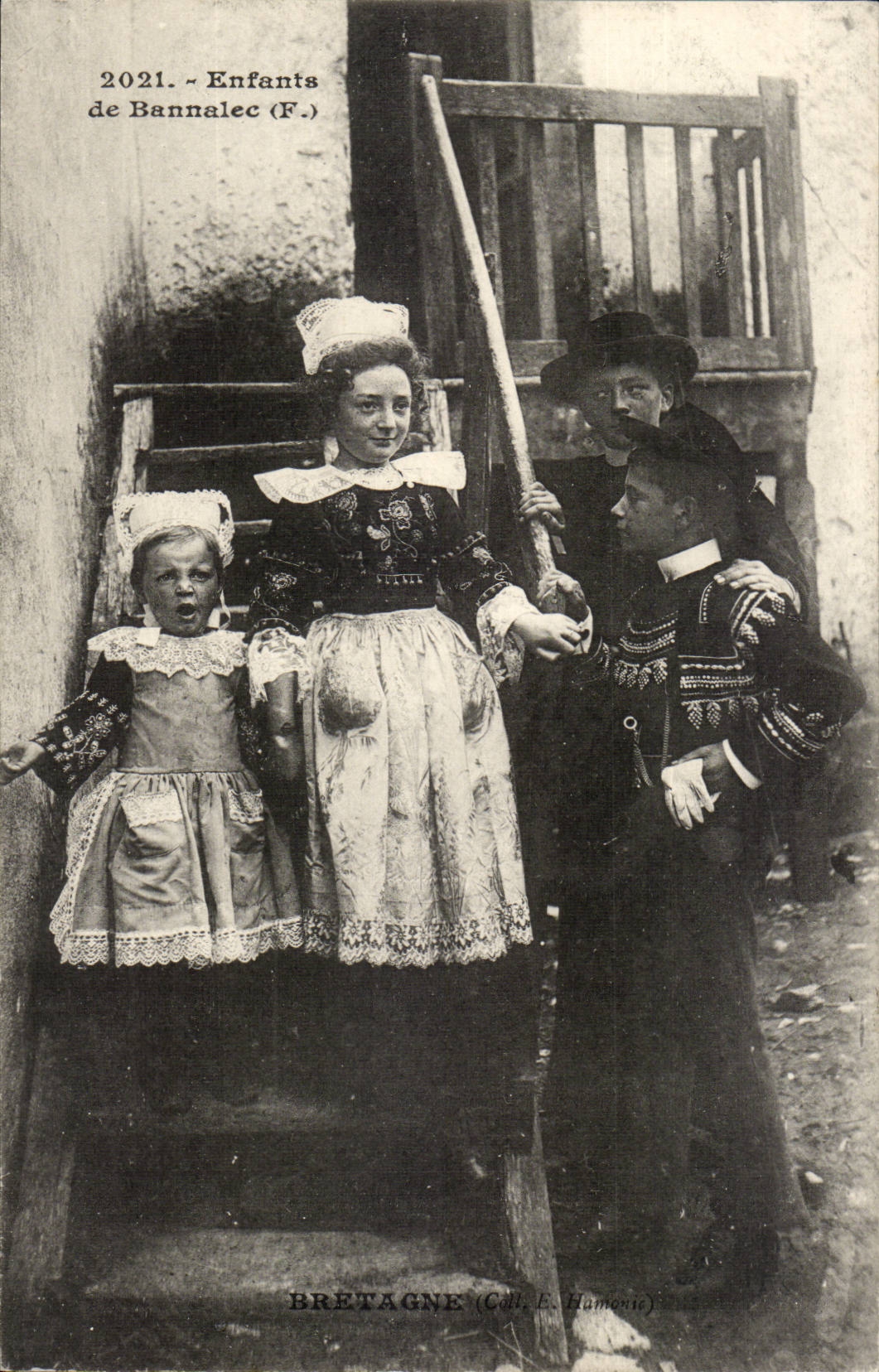 Betagne- Children of Bannalec- CPA