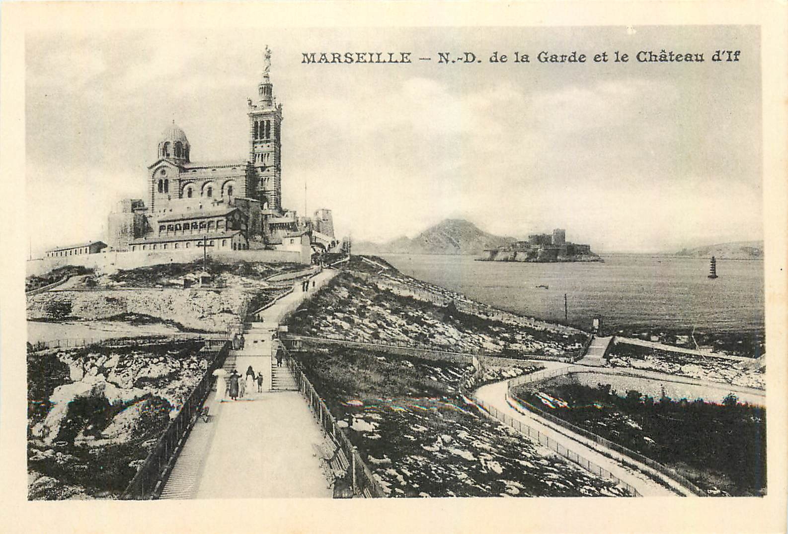 CPA Marseille ND de la Garde et le Chateau d'If