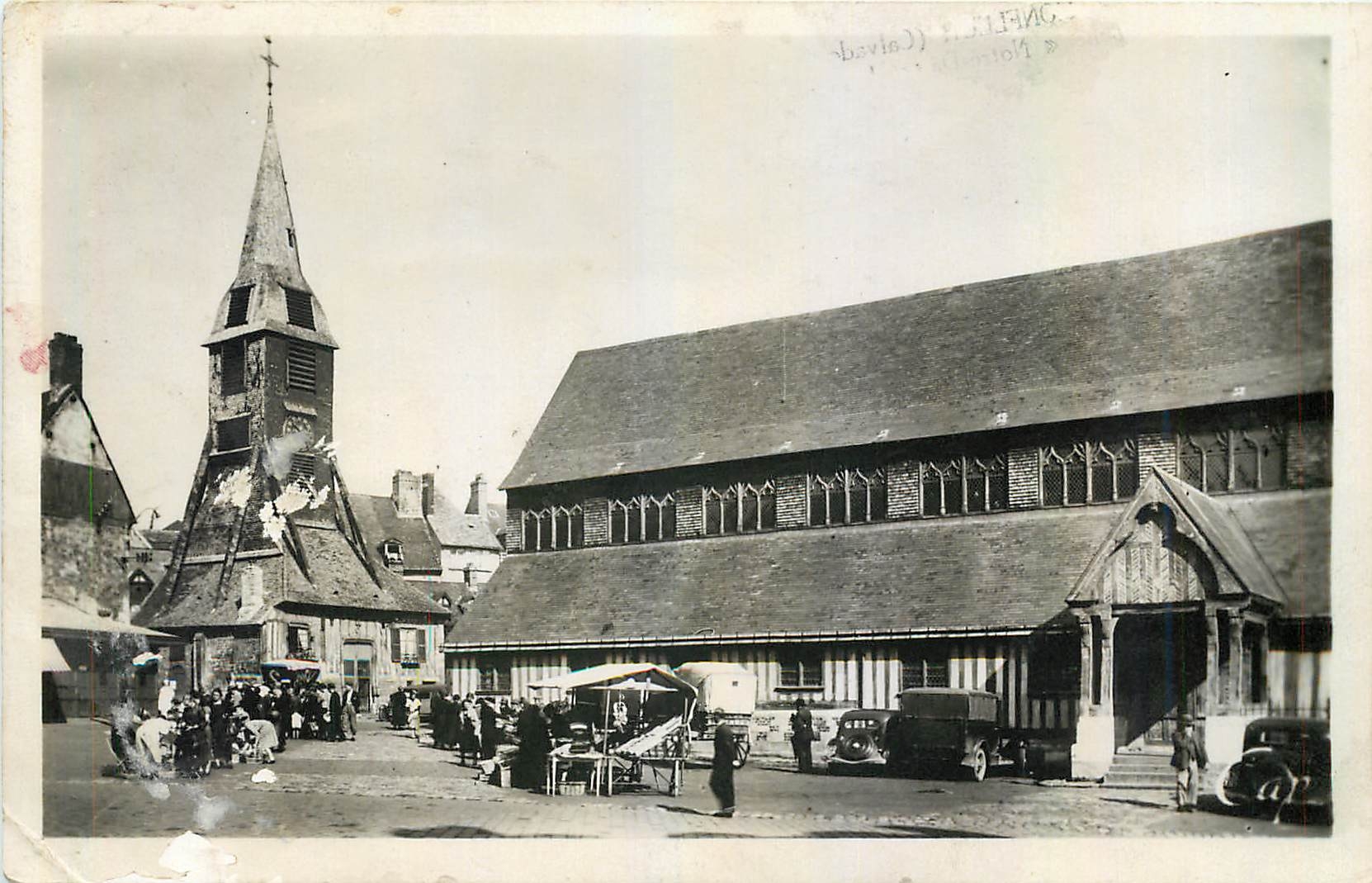 CPM Honfleur Le Marche Place de l'Eglise Ste Catherine