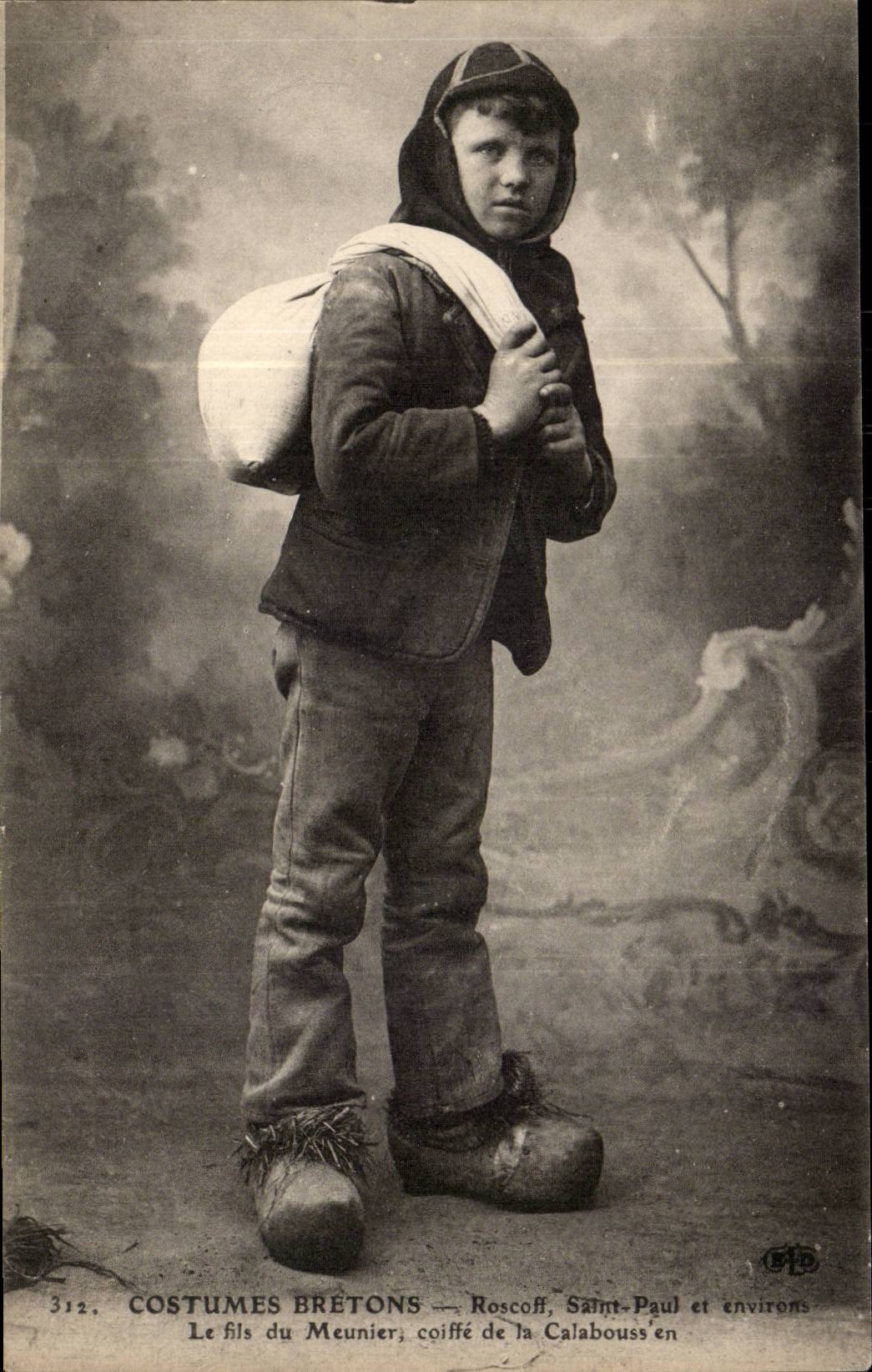 Gretagne- Breton Costumes Roscoff Saint-Paul and surroundings the son of Miller CPA