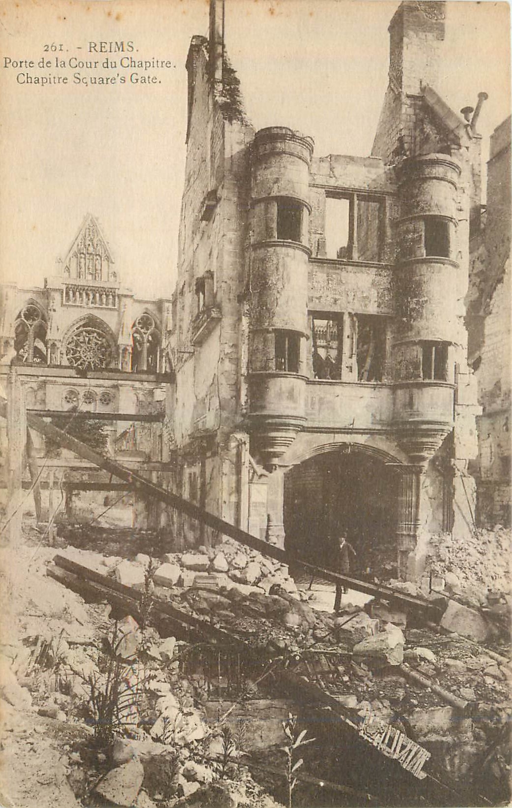 CPA Reims Porte de la Cour du Chapitre 