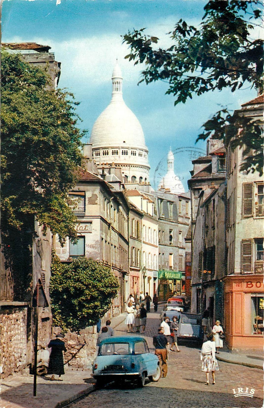 CPM Paris Rue Norvins et Basilique du Sacre Coeur de Montmartre 