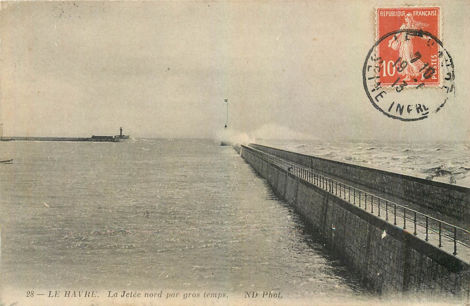 CPA Le Havre La Jetee nord par gros temps 