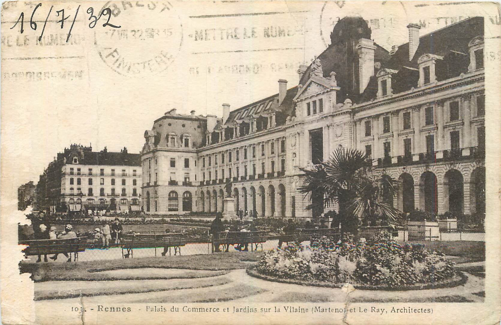 CPA Rennes Palais du Commerce et Jardins sur la Vilaine