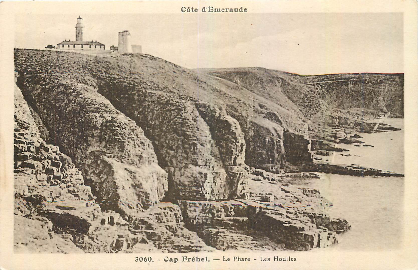 CPA Cap Frehel Le Phare Les Houlles Phare